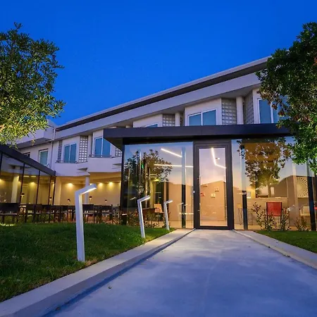 Royal 4* Paestum
