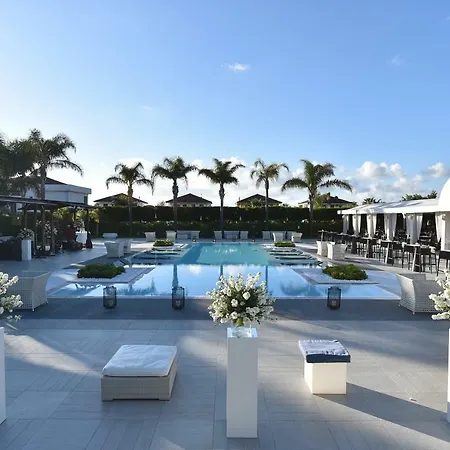 Royal 4* Paestum