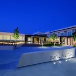 Royal Hotel