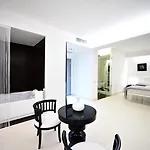 Hotel Royal