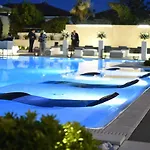 Royal Hotel