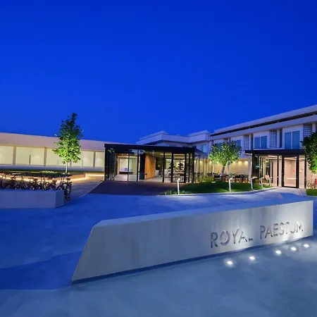 Royal Hotel