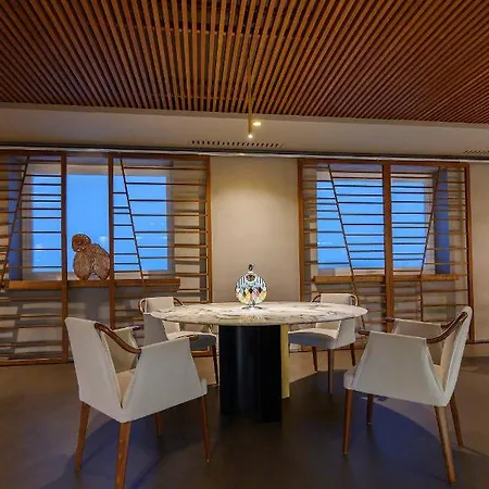 Hotel Royal 4*