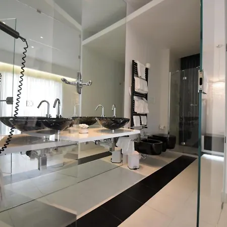 Royal 4* Paestum